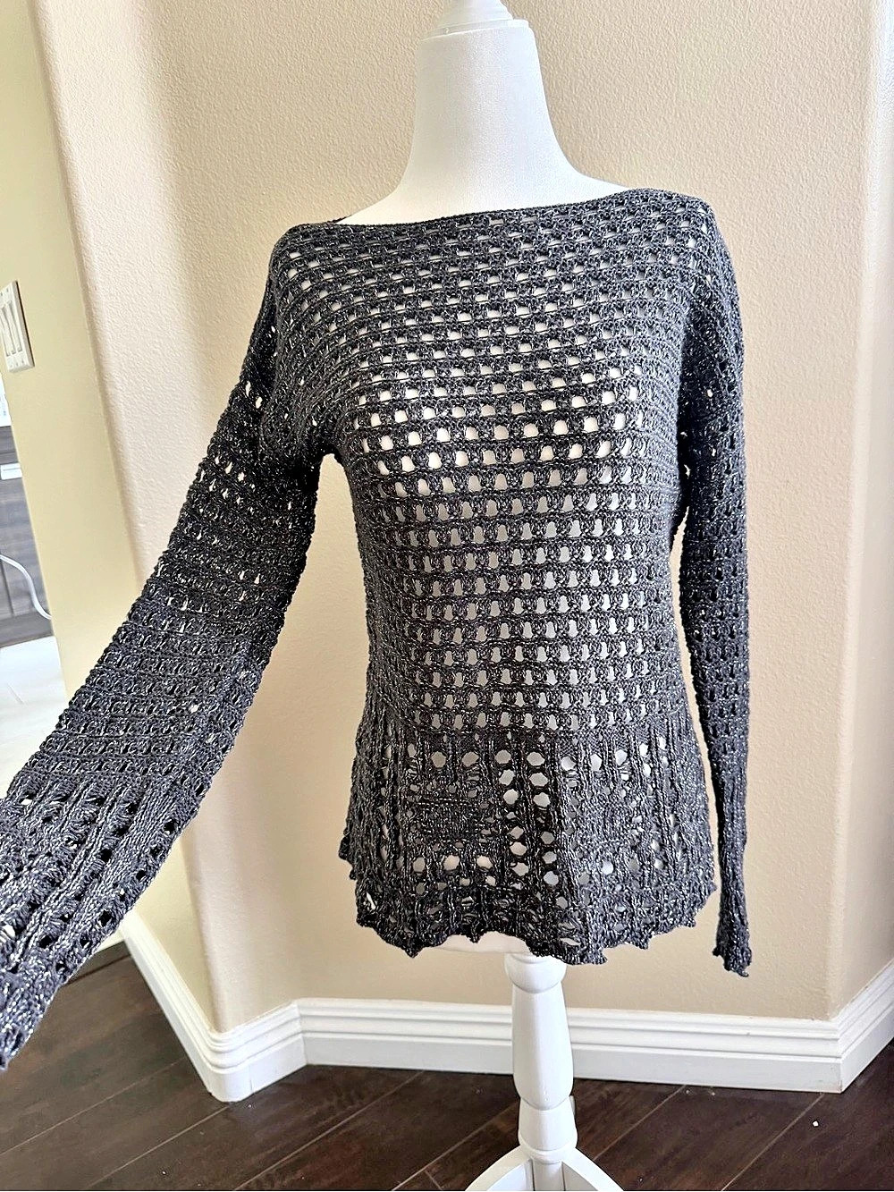 Jeanne Pierre Open Knit Scoop Neck Sweater in Gray Size Medium